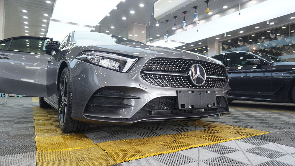 新車鍍晶好還是貼車衣好？