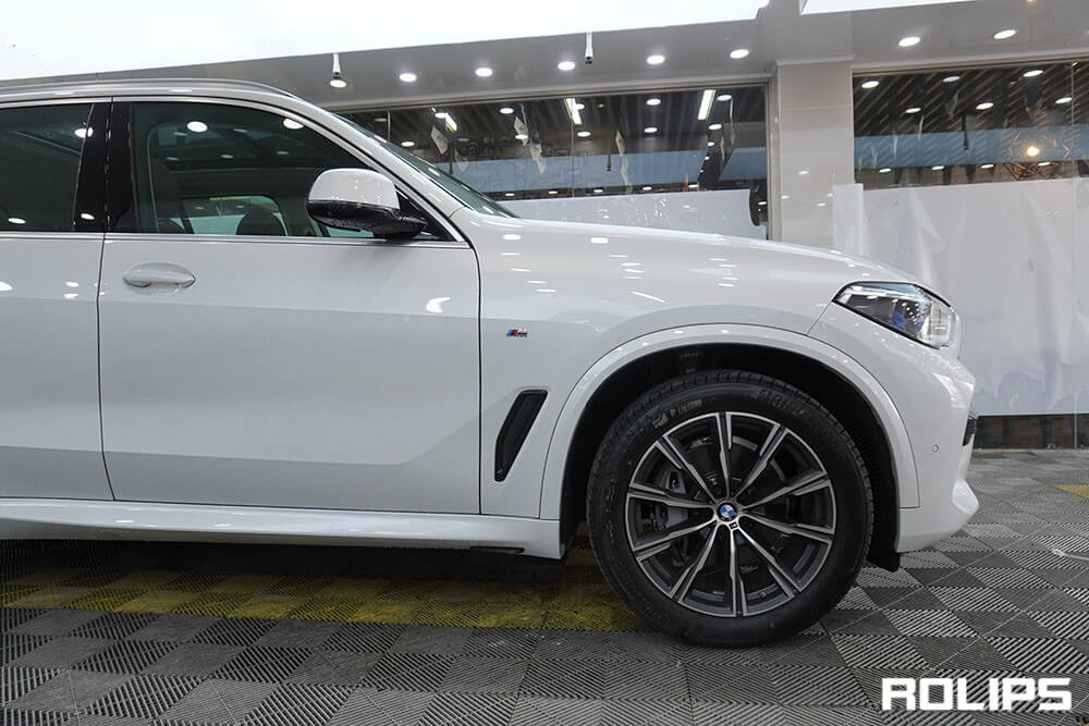 汽車隱形車衣有用嗎？花高價貼隱形車衣值不值？