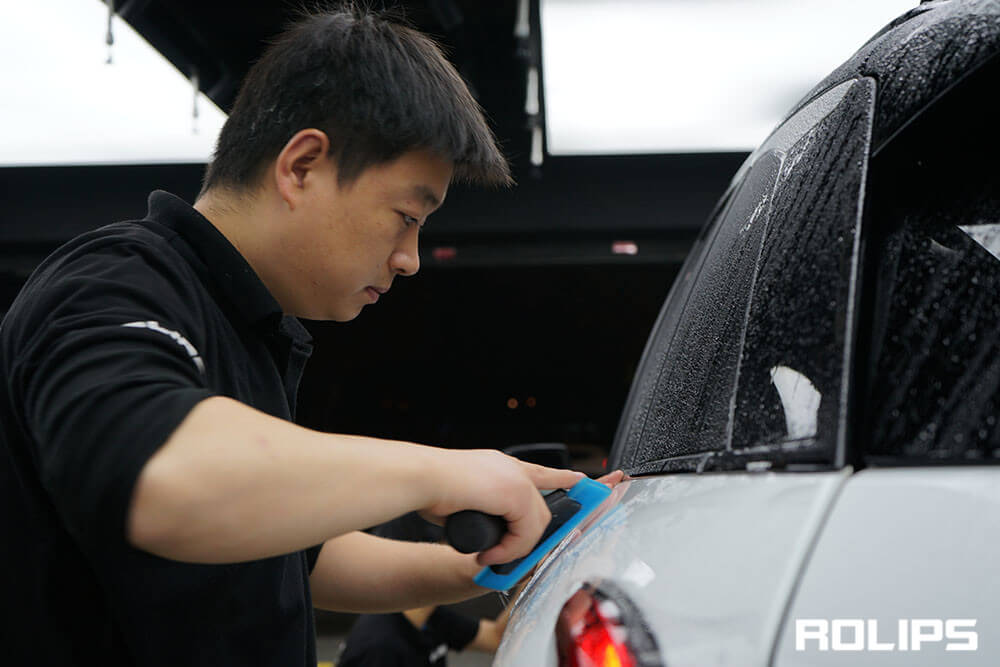 汽車貼膜有必要選擇ROLIPS隱形車衣嗎？