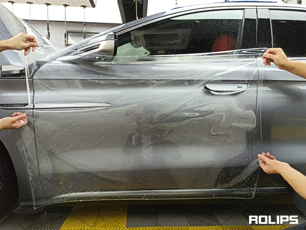 隱形車衣是怎么修復(fù)劃痕的？（1）