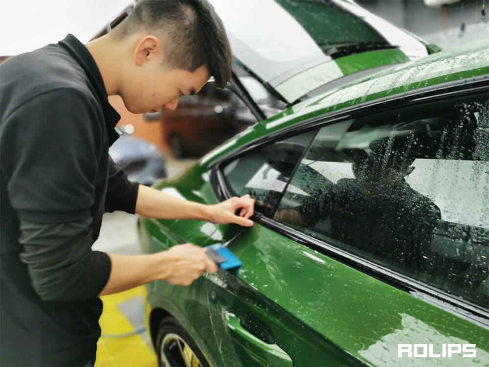 剛貼的隱形車(chē)衣可以直接跑高速么？多久可以行使？（1）