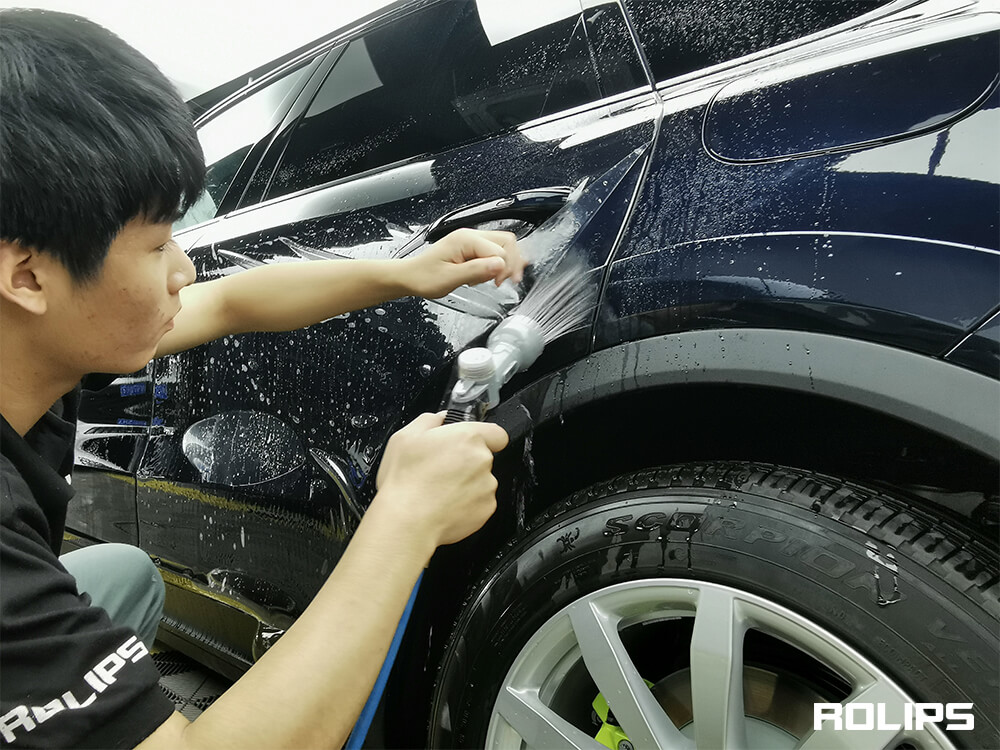 隱形車衣保養(yǎng)的時(shí)候需要用到什么保養(yǎng)液？（3）