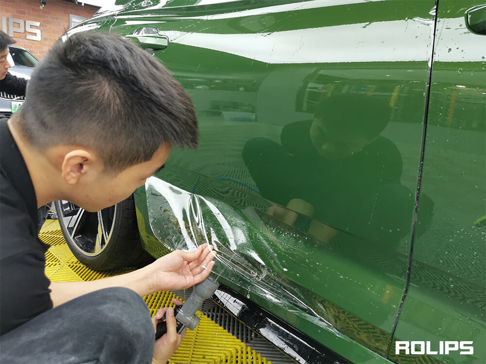 剛貼的隱形車(chē)衣可以直接跑高速么？多久可以行使？（4）