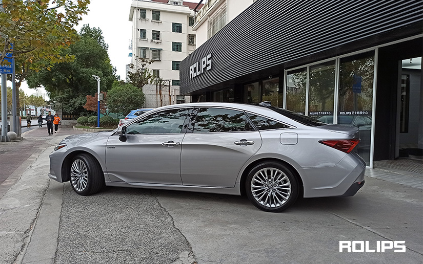 上海御水店- 豐田亞洲龍 施工羅利普斯漆面保護膜