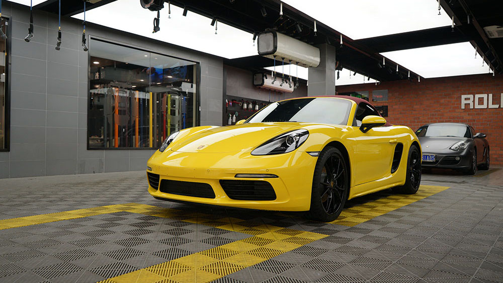 黃色保時(shí)捷貼隱形車衣會(huì)影響車漆嗎？